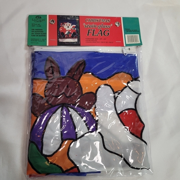 New Les Fleurs Christmas Stain Glass Nylon Flag Santa on Sled - Picture 6 of 6